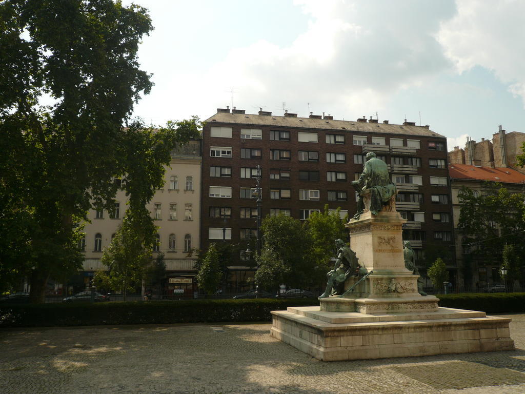 Museum View Apartment Budapest Luaran gambar