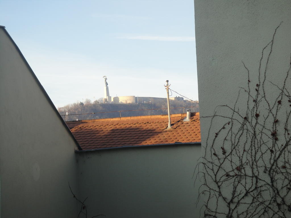 Museum View Apartment Budapest Luaran gambar